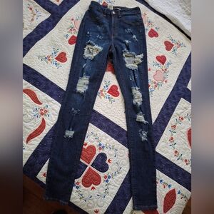 Fashion Nova Distress Torn Jr Women Sz 5/27 Inseam 32" Skinny Jeans Excellent